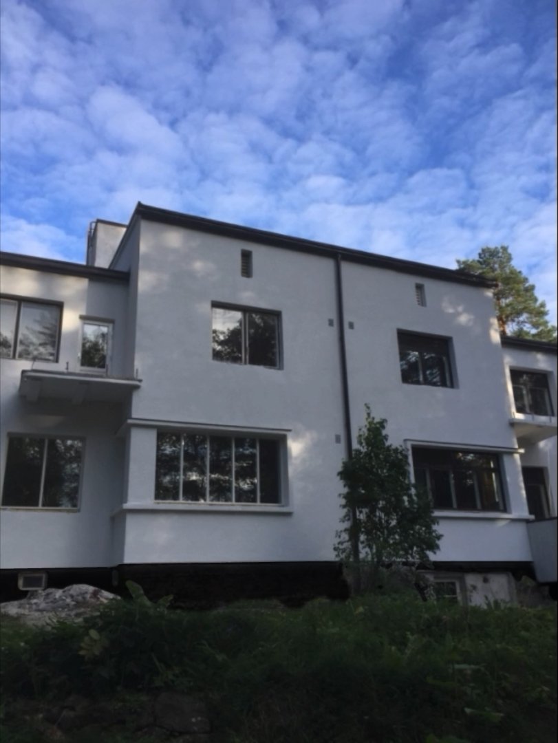 Majasaarentie 1 · Julkisivu 2 · Jälkeen