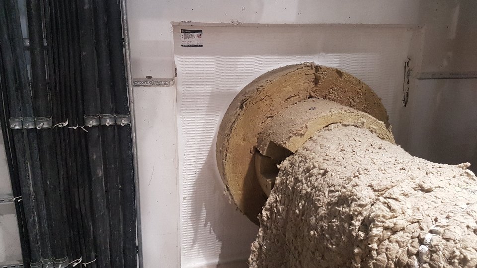 Putkiläpiviennin palokatko